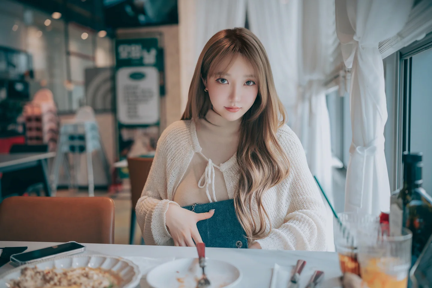 孙乐乐(Son Ye-Eun)-115 Happy Solo Birthday [251P-982MB] tg@simisebaisi 【丝足阁】047.webp